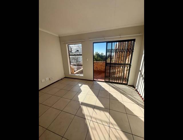 2 BEDROOM PROPERTY TO RENT IN AMAROSA